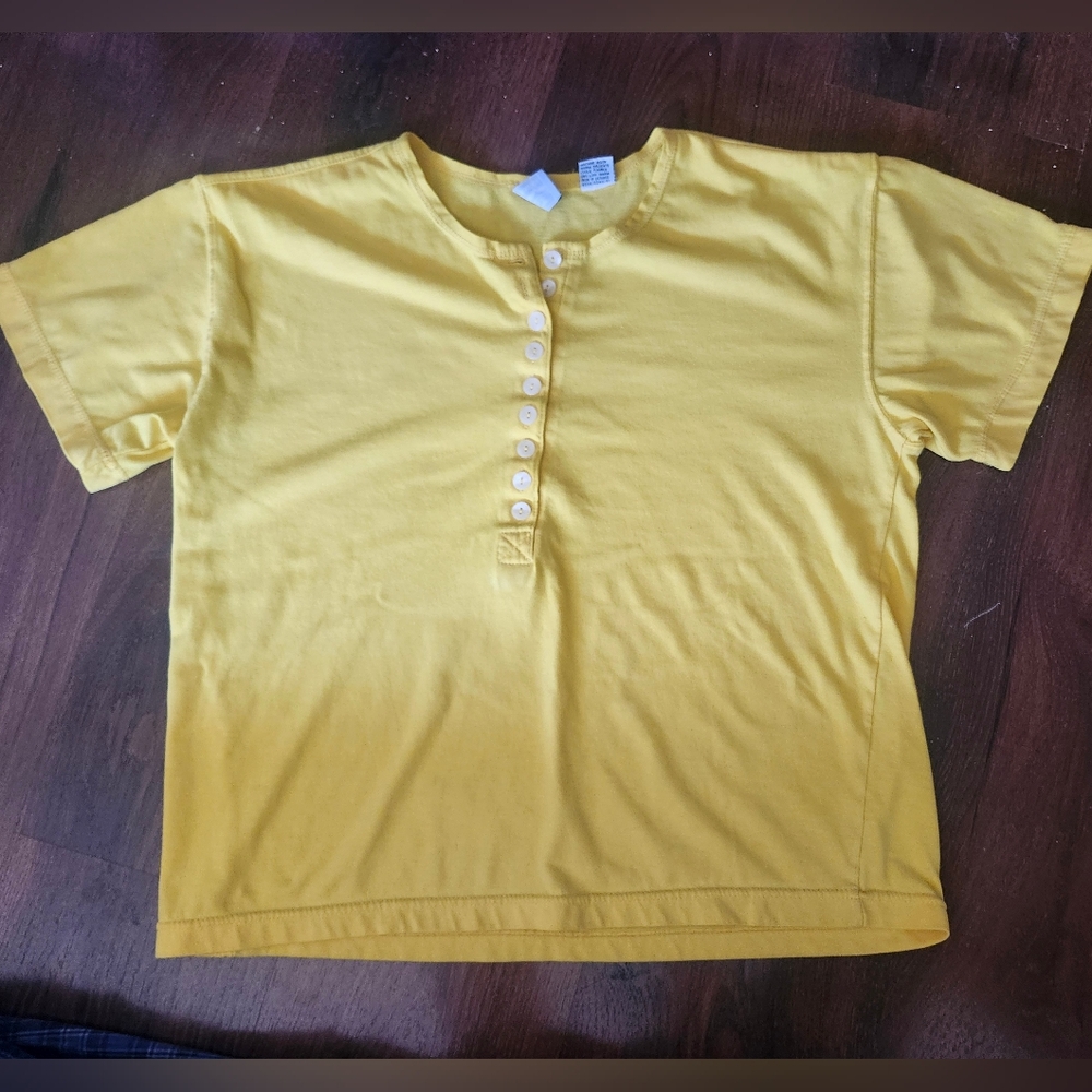 Basic Essentials Yellow Tee Women's Size Medium Short Sleeve